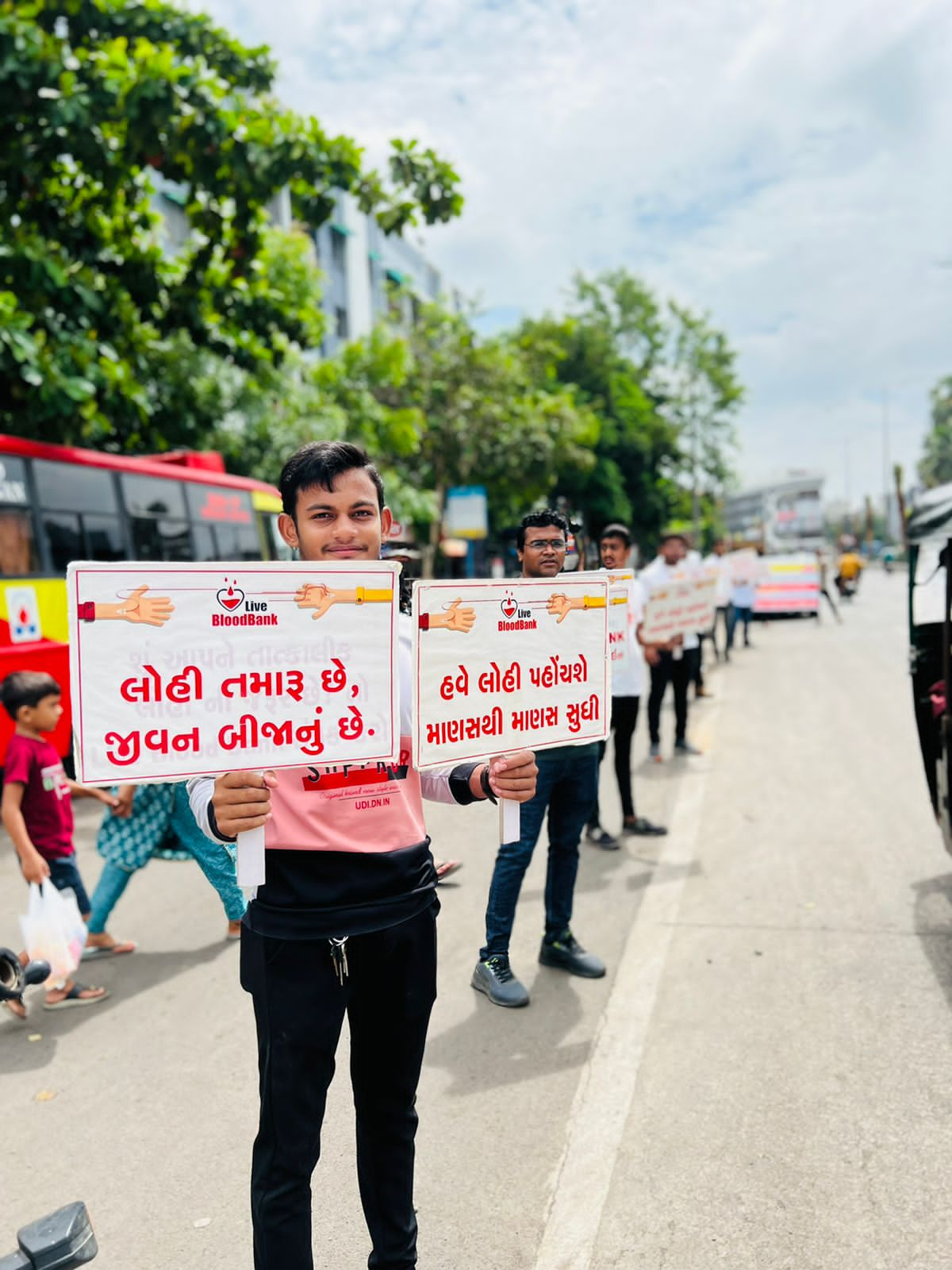 સોશિયલ આર્મી ગ્રુપ સંચાલિત પ્રોજેક્ટ લાઈવ બ્લડ બેંક અંતર્ગત રકતદાન તથા રકતદાતા જાગૃતિ અભિયાન