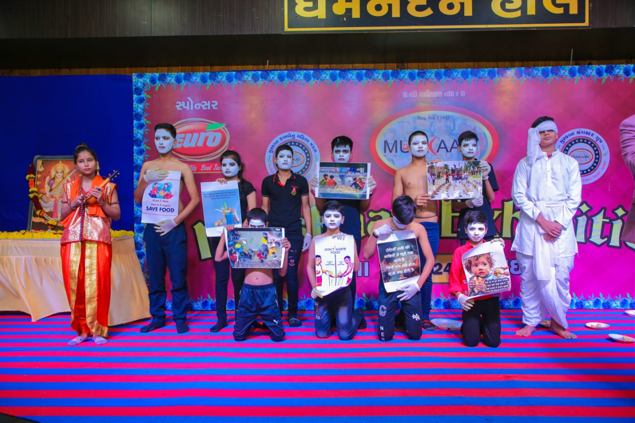 સુરતમા મહિલાઓની કમાલ‌: ગંગા સ્વરૂપ બહેનો- વિકલાંગ પરિવારનાં ભાઇ-બહેનો માટે યોજાયેલા બે દિવસીય એક્ઝીબીશનમાં થયો 40 લાખનો વ્યાપાર
