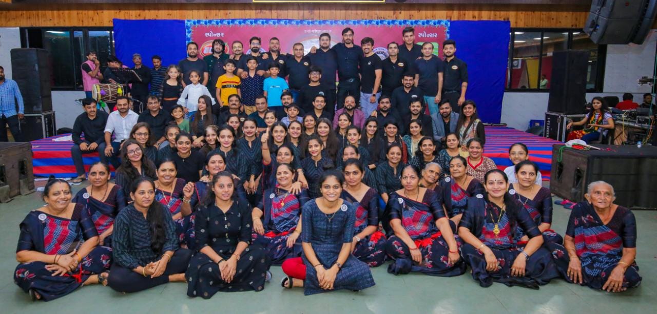 સુરતમા મહિલાઓની કમાલ‌: ગંગા સ્વરૂપ બહેનો- વિકલાંગ પરિવારનાં ભાઇ-બહેનો માટે યોજાયેલા બે દિવસીય એક્ઝીબીશનમાં થયો 40 લાખનો વ્યાપાર