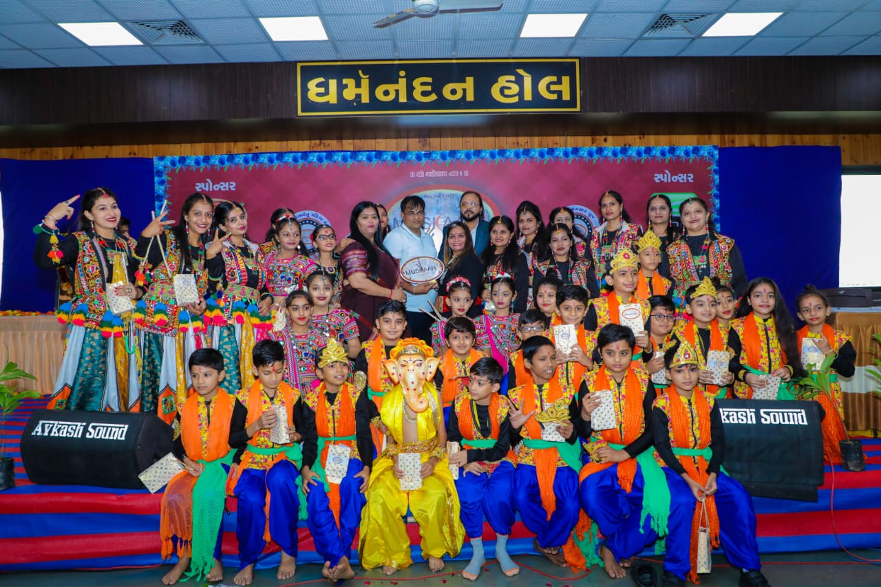 સુરતમા મહિલાઓની કમાલ‌: ગંગા સ્વરૂપ બહેનો- વિકલાંગ પરિવારનાં ભાઇ-બહેનો માટે યોજાયેલા બે દિવસીય એક્ઝીબીશનમાં થયો 40 લાખનો વ્યાપાર