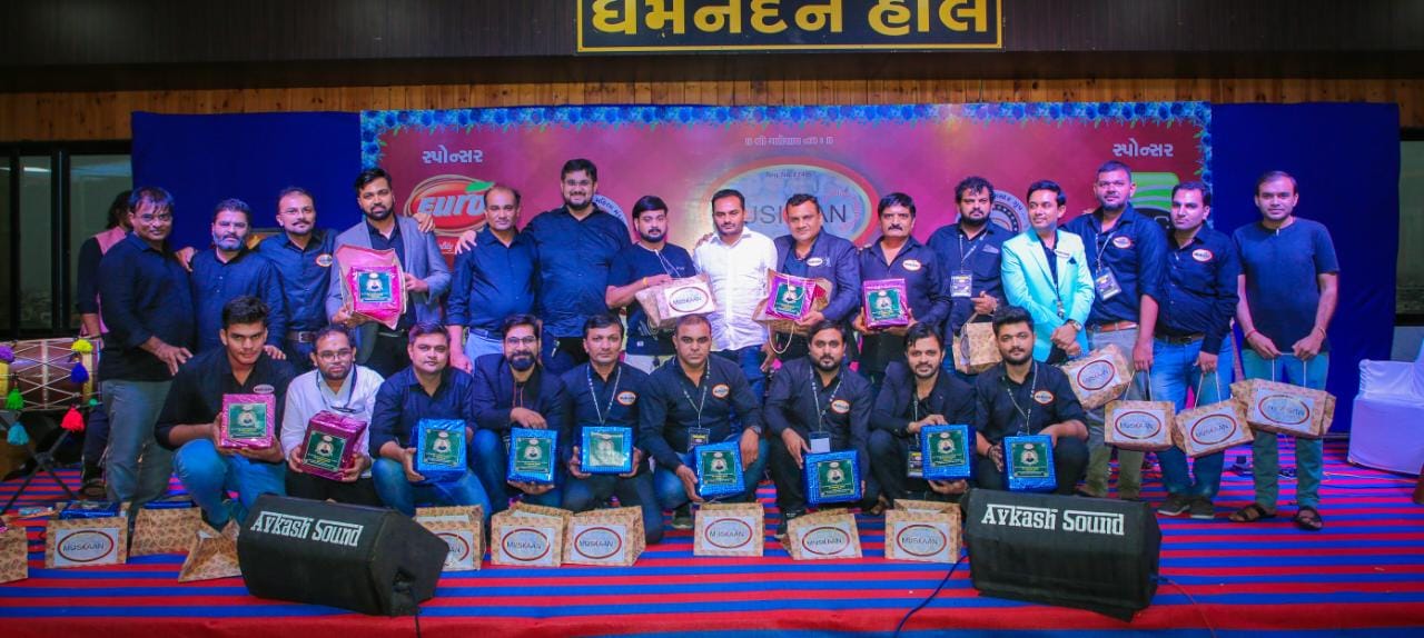 સુરતમા મહિલાઓની કમાલ‌: ગંગા સ્વરૂપ બહેનો- વિકલાંગ પરિવારનાં ભાઇ-બહેનો માટે યોજાયેલા બે દિવસીય એક્ઝીબીશનમાં થયો 40 લાખનો વ્યાપાર