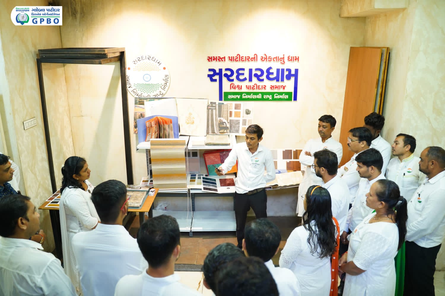આઝાદી કા અમૃત મહોત્સવ સરદારધામ સુરત ખાતે ધામધૂમથી ઉજવાયો