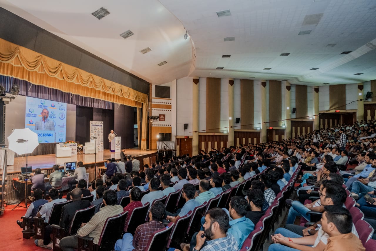 યુવાધન સમા યુવાનો માટે સુરત ખાતે ‘યુવા સંવાદ’ કાર્યક્રમનું થયું આયોજન