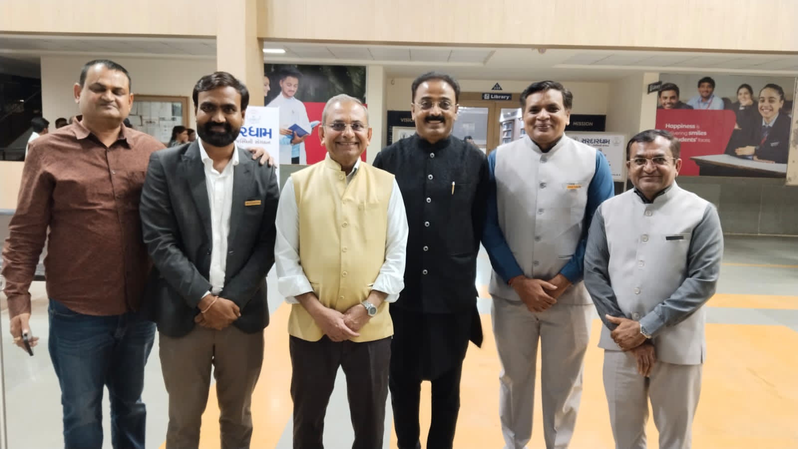 જૂનાગઢ ગિરનારની તળેટીમાં કુદરતી વાતાવરણ વચ્ચે યોજાયો ‘યુવા સંવાદ’ કાર્યક્રમ