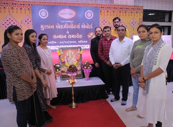 મુસ્કાન ફેમિલી ચેરીટેબલ ટ્રસ્ટ સુરત દ્વારા એક્ઝીબીટર્સ એવોર્ડ અને સન્માન સમારોહ યોજાયો