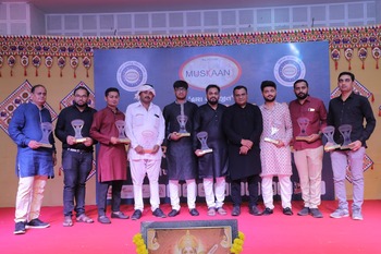 મુસ્કાન ફેમિલી ચેરીટેબલ ટ્રસ્ટ સુરત દ્વારા એક્ઝીબીટર્સ એવોર્ડ અને સન્માન સમારોહ યોજાયો
